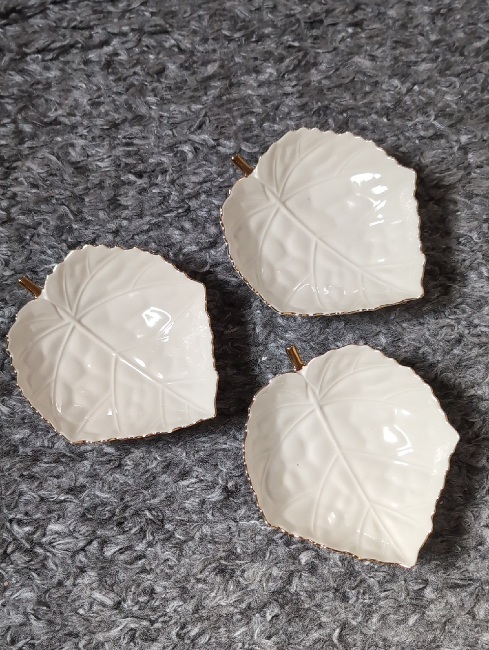 Lenox White Leaf-Shaped Trinket Dishes with Gold Edging - Set of 3